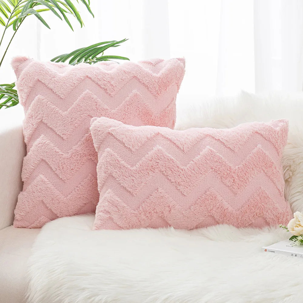 Wave Pattern Plush Throw Pillow