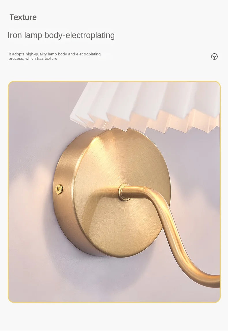 Fan-shaped Pleated Wall Lamp