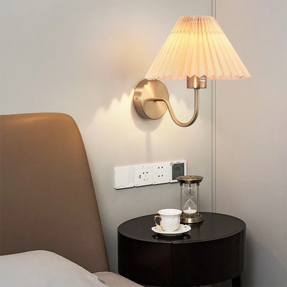 Fan-shaped Pleated Wall Lamp