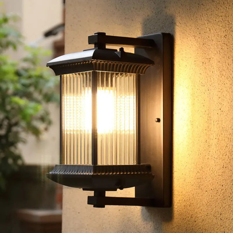 Outdoor Wall Lamp