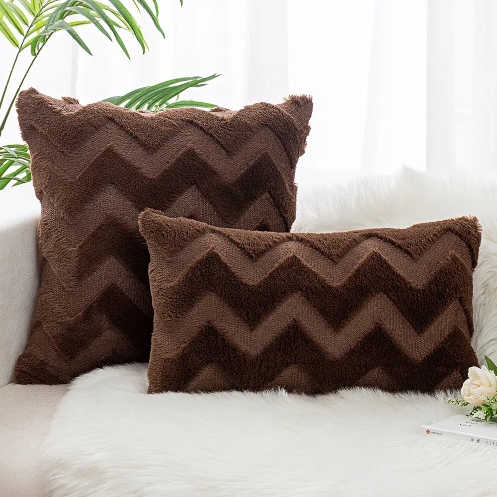 Wave Pattern Plush Throw Pillow