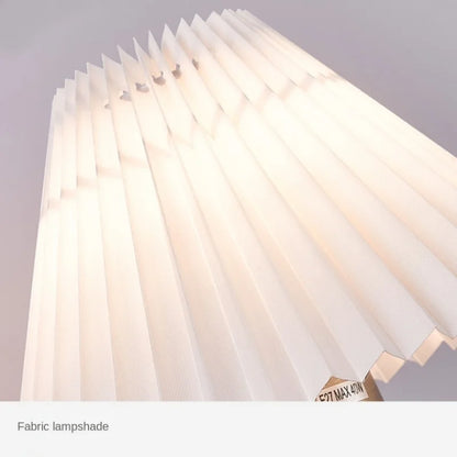 Fan-shaped Pleated Wall Lamp