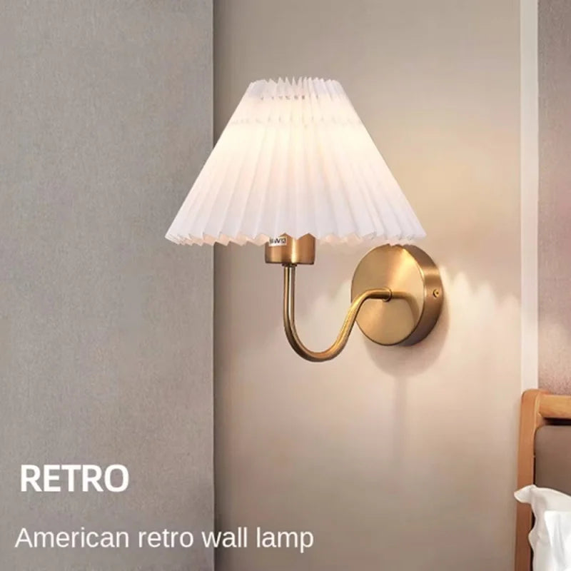 Fan-shaped Pleated Wall Lamp