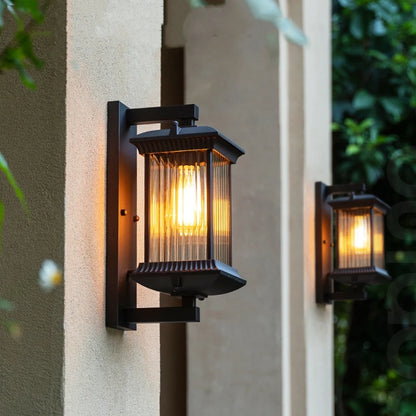Outdoor Wall Lamp
