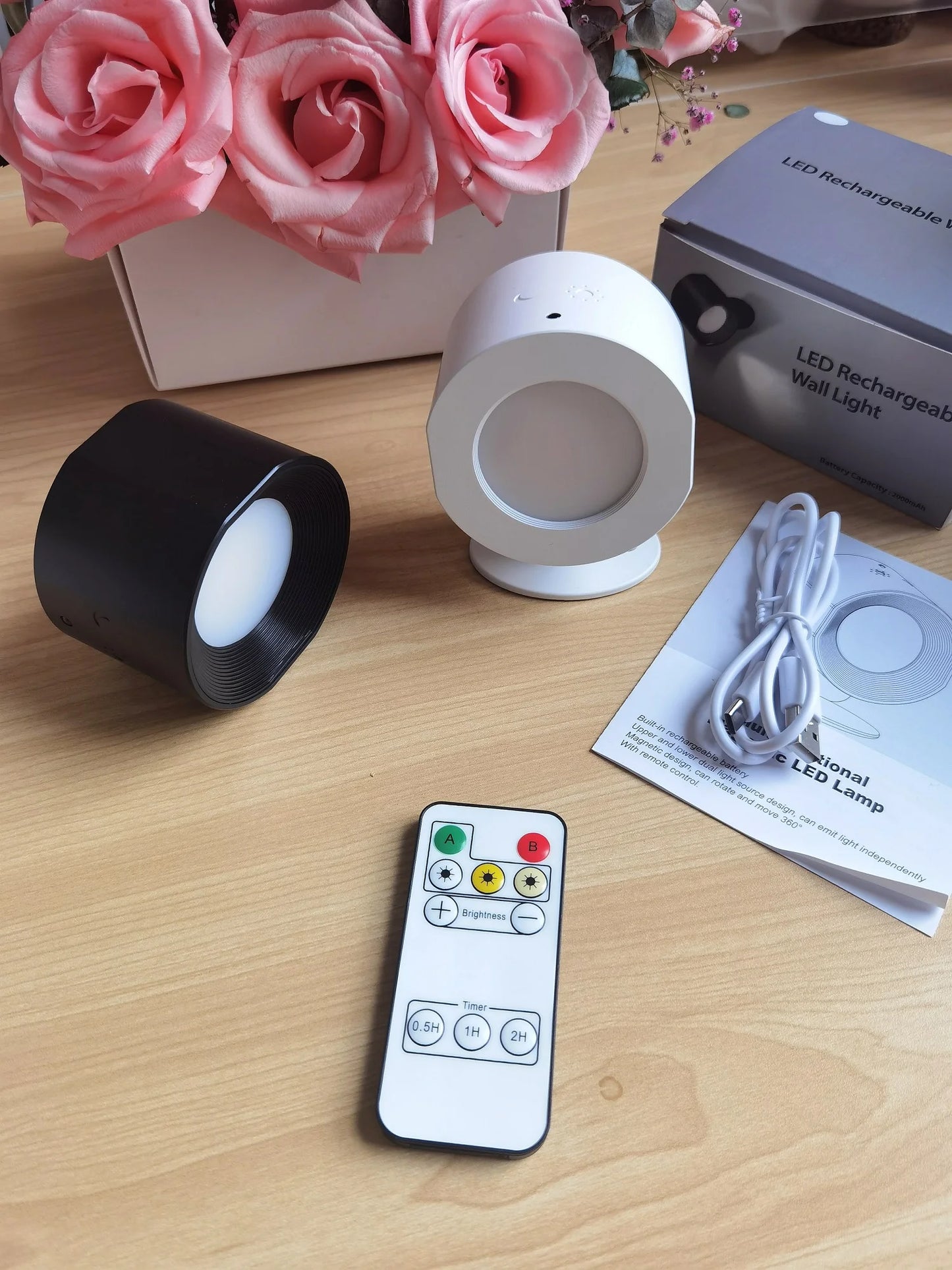 LED cordless wall sconce