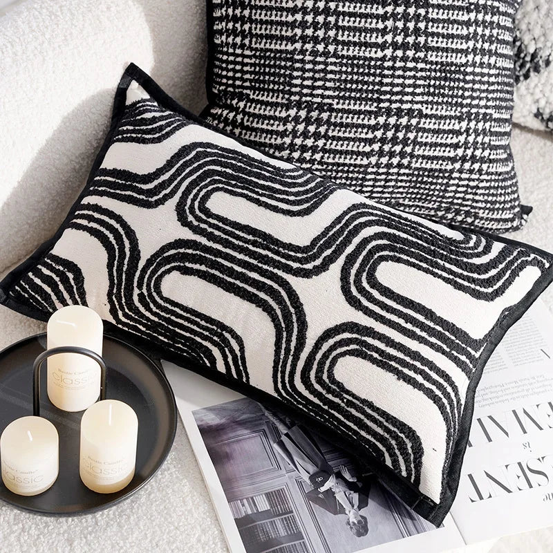 French Retro Black/White Pillow Cover
