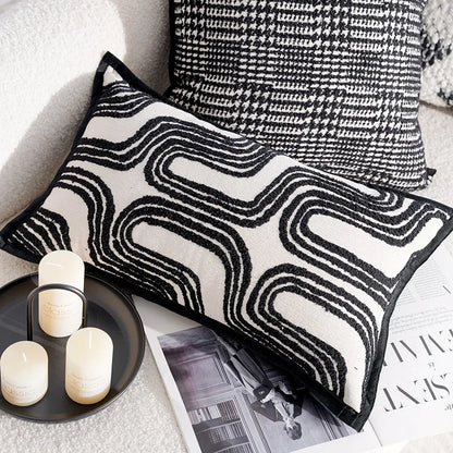 French Retro Black/White Pillow Cover