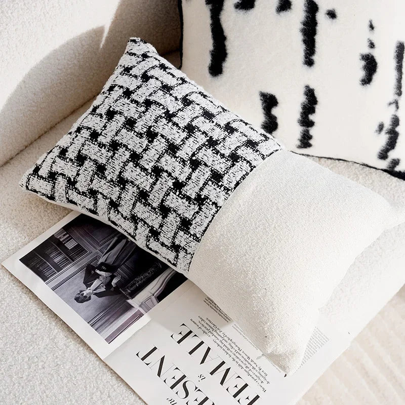 French Retro Black/White Pillow Cover
