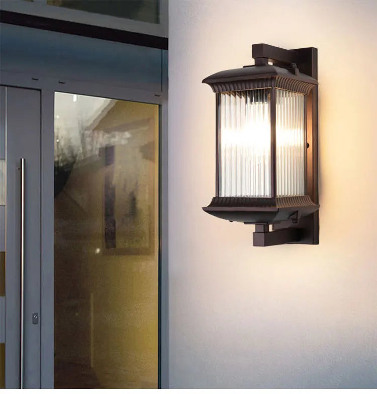 Outdoor Wall Lamp