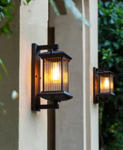 Outdoor Wall Lamp